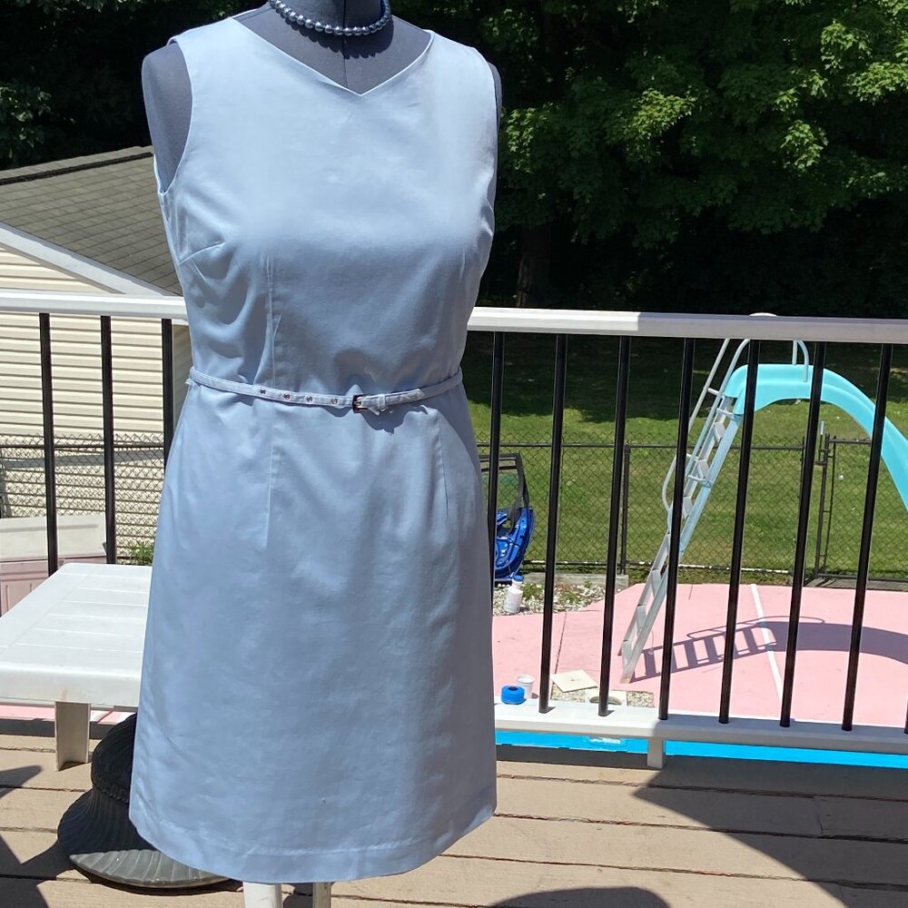 Sky blue form flattering belted lined dress with back kick size14